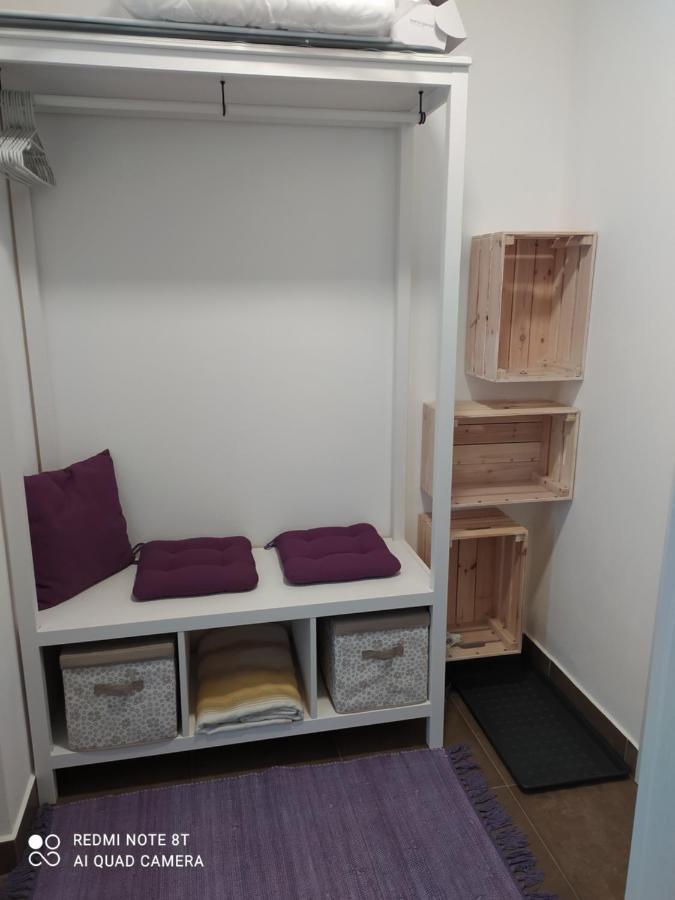 Apartman Eliska Vinohradni 200 Apartment Simonovice ภายนอก รูปภาพ